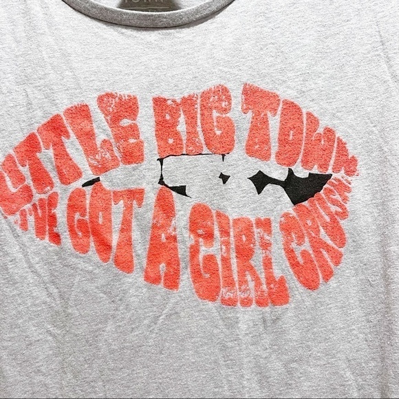 LITTLE BIG TOWN I’VE GOT A GIRL CRUSH Concert Tee - Picture 3 of 4